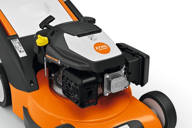 Kosiarka spalinowa STIHL RM 650 T – zbliżenie na silnik i obudowę, Techfix Radom