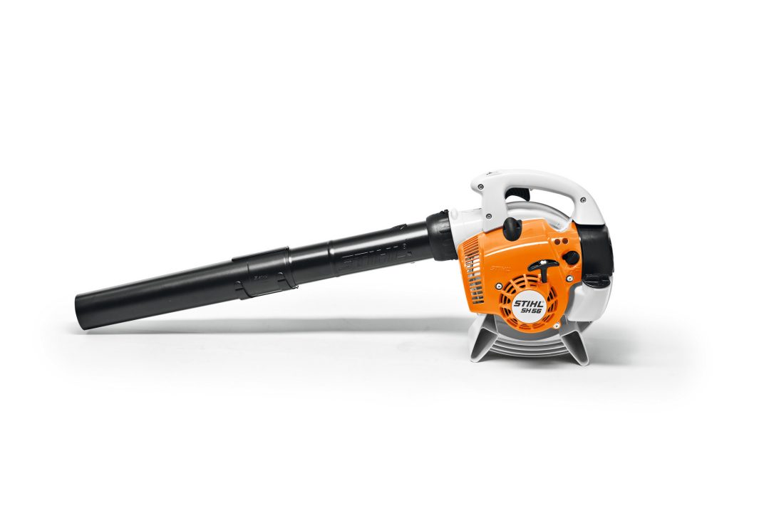 Odkurzacz ogrodowy STIHL SH 56 – widok z boku na korpus i rurę ssącą, Techfix Radom