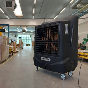 Klimatyzer ewaporacyjny Master BC 221S w magazynie – urządzenie na kółkach do chłodzenia dużej przestrzeni przemysłowej, Techfix Radom